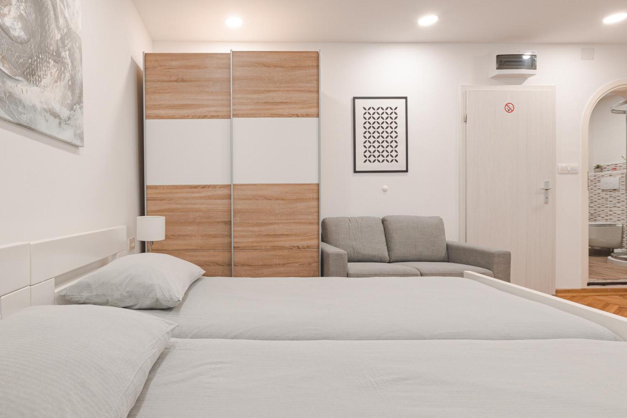 Studio Apartment In The Heart Of Magic Piran Exterior photo